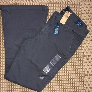 NWT AMERICAN EAGLE ARTIST FLARE LOW RISE size 12S